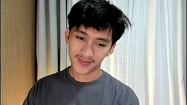  andrie69  online show from 04-09-26, 12:45