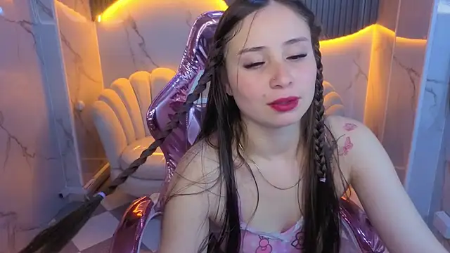 Ariana18 b online show from 05-21-26, 01:08