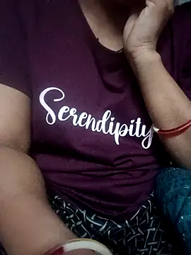 Snapshot of Annuhot143 chatting on 02-04-26, 01:22 Annuhot143 online show from 02-04-26, 01:22