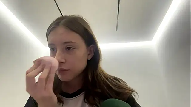 SofiaBlumer online show from 02-07-26, 03:09