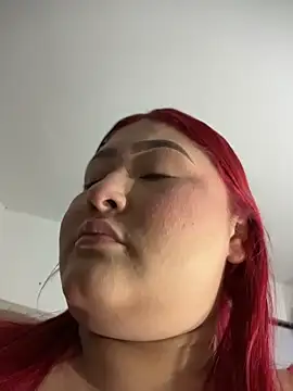 Snapshot of Rouse-Antonella_ chatting on 02-06-26, 03:24 Rouse-Antonella online show from 02-06-26, 03:24