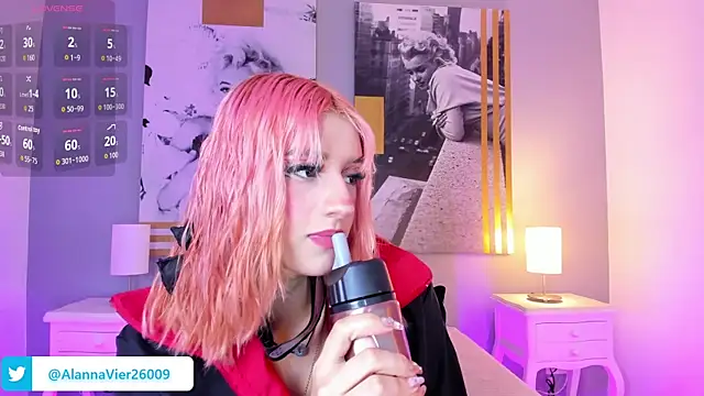 AlannaViera online show from 06-21-26, 12:55