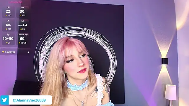 Snapshot of AlannaViera chatting on 04-23-26, 12:29 AlannaViera online show from 04-23-26, 12:29