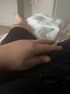 siisidjfjfjdj online show from 03-01-26, 06:46