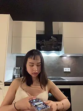 Just-Lilly online show from 03-27-26, 01:01