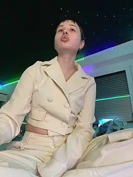 Just-Lilly online show from 03-15-26, 09:22