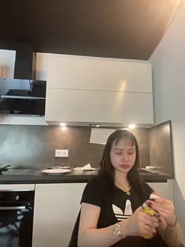Just-Lilly online show from 05-19-26, 05:53