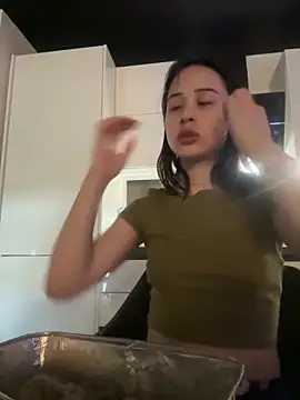 Snapshot of Just-Lilly chatting on 02-23-26, 01:01 Just-Lilly online show from 02-23-26, 01:01