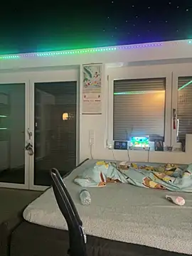 Snapshot of Just-Lilly chatting on 02-27-26, 06:19 Just-Lilly online show from 02-27-26, 06:19