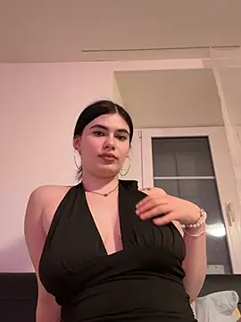 Evie-Moore online show from 02-26-26, 10:54