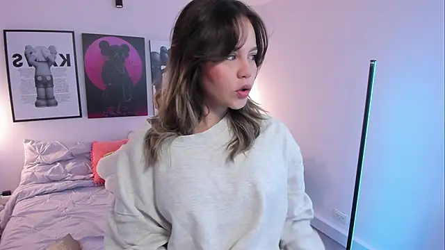 Snapshot of Hey_lucy__ chatting on 02-10-26, 11:42 Hey lucy online show from 02-10-26, 11:42