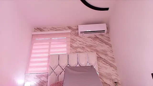 Snapshot of ivanna_vg chatting on 03-14-26, 07:20 ivanna vg online show from 03-14-26, 07:20