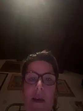 Snapshot of missgirl88 chatting on 02-08-26, 11:41 missgirl88 online show from 02-08-26, 11:41