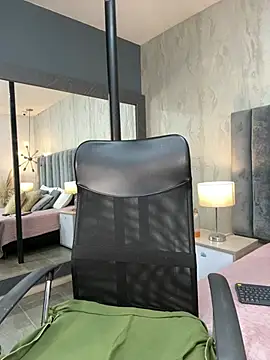 Snapshot of SofiaRivero chatting on 02-21-26, 08:33 SofiaRivero online show from 02-21-26, 08:33