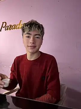 AlexanderCollman2 online show from 04-13-26, 03:10