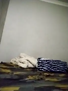 Snapshot of Mzandihottie chatting on 02-28-26, 04:17 Mzandihottie online show from 02-28-26, 04:17