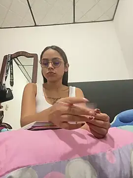 Snapshot of CarolineFyre chatting on 04-24-26, 12:45 CarolineFyre online show from 04-24-26, 12:45
