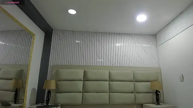 CarolineFyre online show from 04-02-26, 12:34