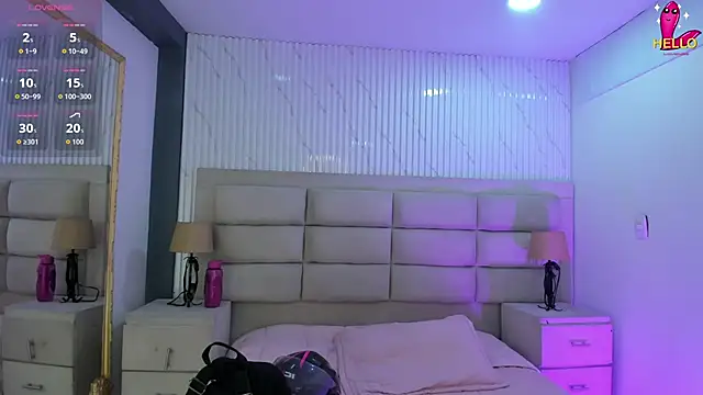 CarolineFyre online show from 04-04-26, 12:34