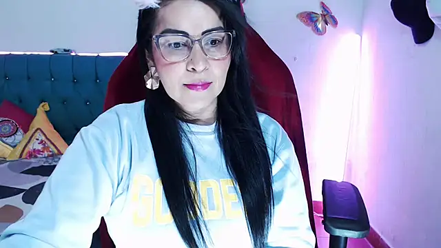 Snapshot of hotsweet-69 chatting on 05-15-26, 06:11 hotsweet-69 online show from 05-15-26, 06:11