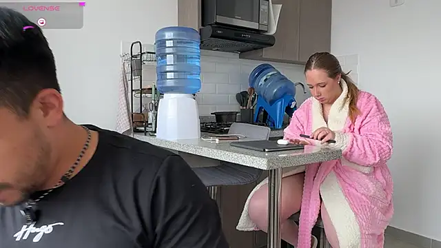 Snapshot of Sofii_n_Diego chatting on 02-13-26, 03:56 Sofii n Diego online show from 02-13-26, 03:56