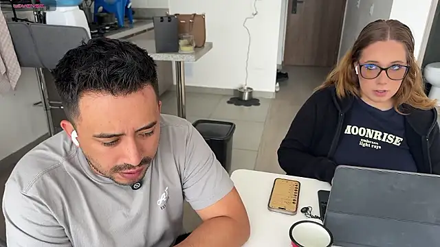 Snapshot of Sofii_n_Diego chatting on 02-04-26, 04:57 Sofii n Diego online show from 02-04-26, 04:57