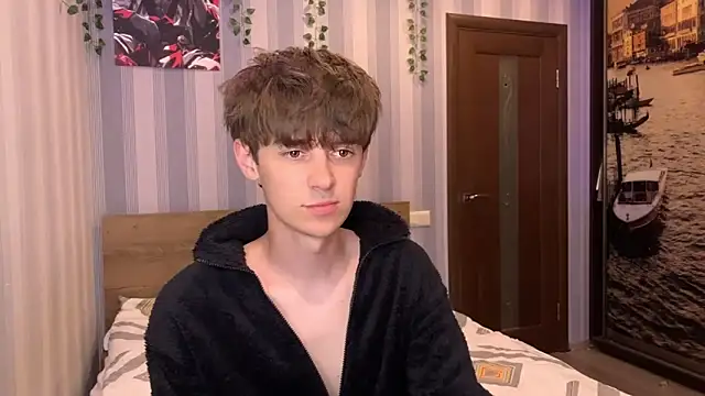 Snapshot of Sweet_Dude chatting on 05-14-26, 05:43 Sweet Dude online show from 05-14-26, 05:43