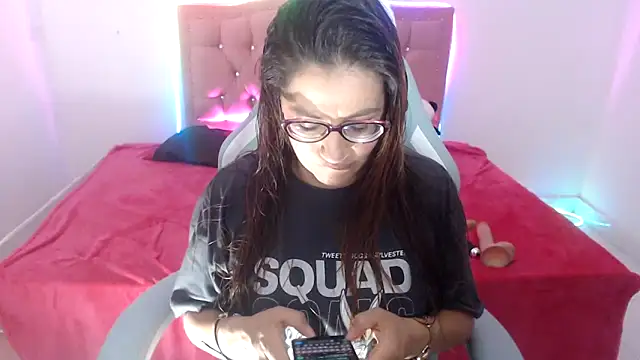 snowhot-69 online show from 03-30-26, 12:34