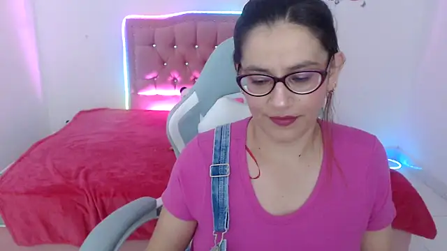 snowhot-69 online show from 04-20-26, 08:39