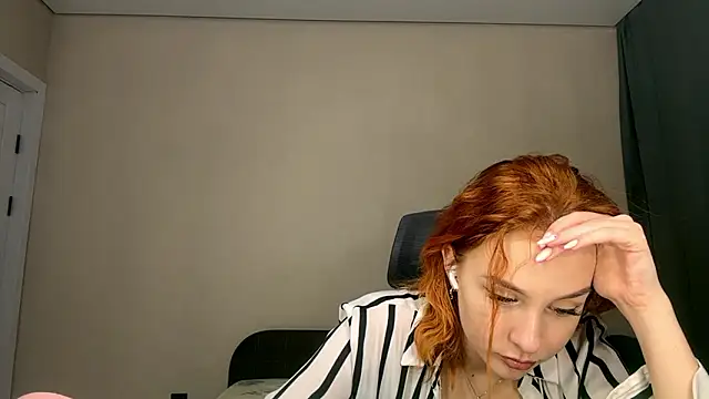 Snapshot of LuxuryRita chatting on 02-07-26, 03:42 LuxuryRita online show from 02-07-26, 03:42