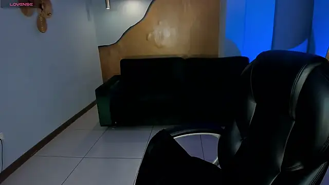 ScarlettRose X online show from 04-14-26, 08:03