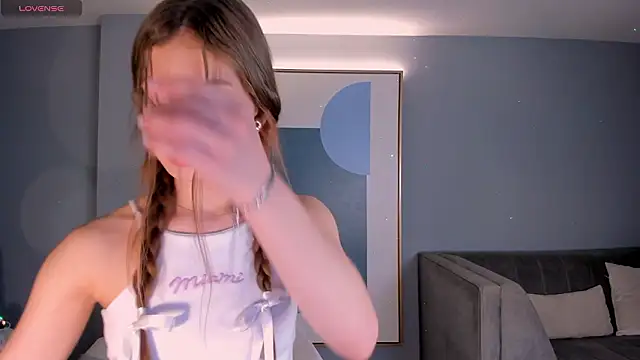 IsabellaMorettiX online show from 03-01-26, 04:01