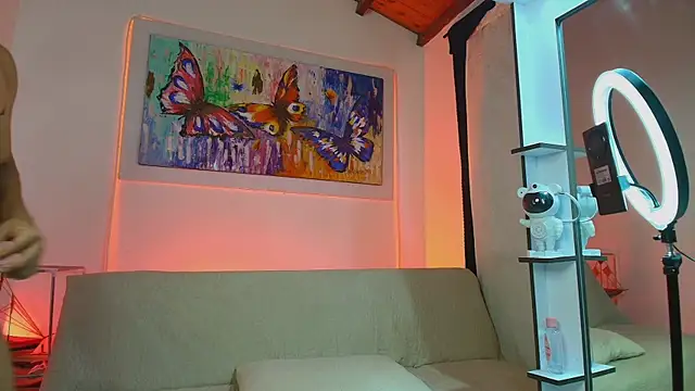 jhon nicolas online show from 06-06-26, 09:09