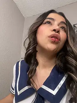 Snapshot of loveegirll1 chatting on 02-03-26, 06:40 loveegirll1 online show from 02-03-26, 06:40