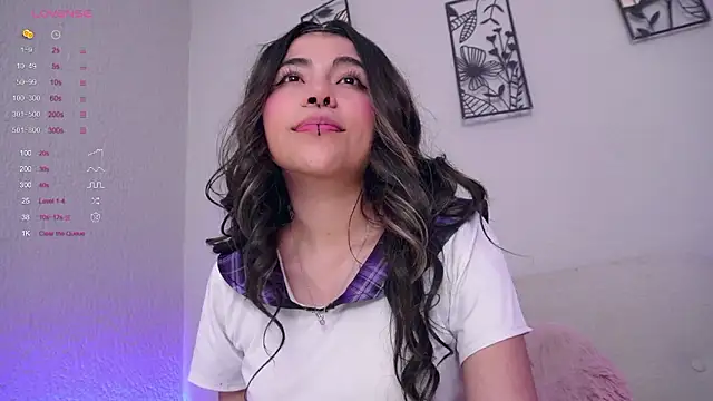 Snapshot of loveegirll1 chatting on 02-12-26, 04:34 loveegirll1 online show from 02-12-26, 04:34