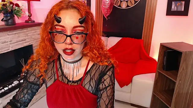 Snapshot of mere_in_redd chatting on 02-14-26, 11:54 mere in redd online show from 02-14-26, 11:54