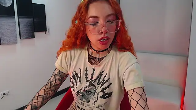 Snapshot of mere_in_redd chatting on 02-24-26, 12:06 mere in redd online show from 02-24-26, 12:06