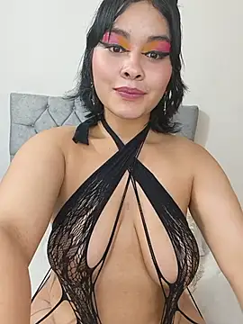 zoe love18 online show from 06-11-26, 04:53