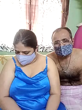 HoneyHush online show from 02-07-26, 07:05