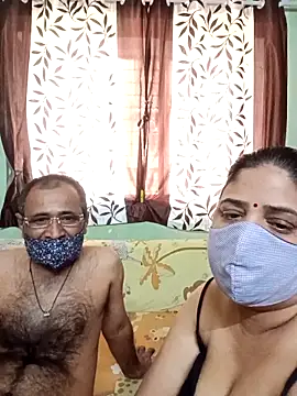 HoneyHush online show from 02-10-26, 11:09