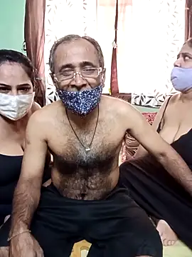 HoneyHush online show from 03-15-26, 09:49