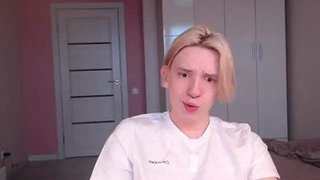 Snapshot of Ron_Vilss chatting on 02-18-26, 04:21 Ron Vilss online show from 02-18-26, 04:21