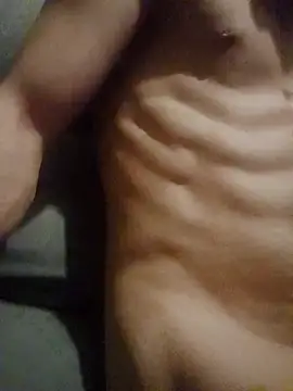 Snapshot of Miquelp123 chatting on 02-13-26, 05:02 Miquelp123 online show from 02-13-26, 05:02