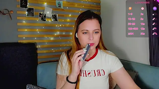 Snapshot of Alice_Wanderr chatting on 02-25-26, 12:55 Alice Wanderr online show from 02-25-26, 12:55