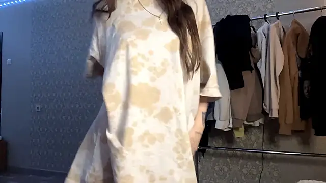 Snapshot of LumPetal chatting on 02-17-26, 04:54 LumPetal online show from 02-17-26, 04:54