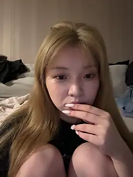 Rabbit-15 online show from 05-18-26, 01:05