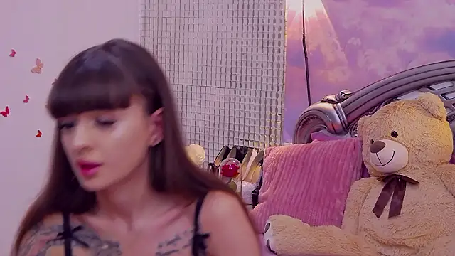 Snapshot of KayaRosse chatting on 02-13-26, 05:07 KayaRosse online show from 02-13-26, 05:07