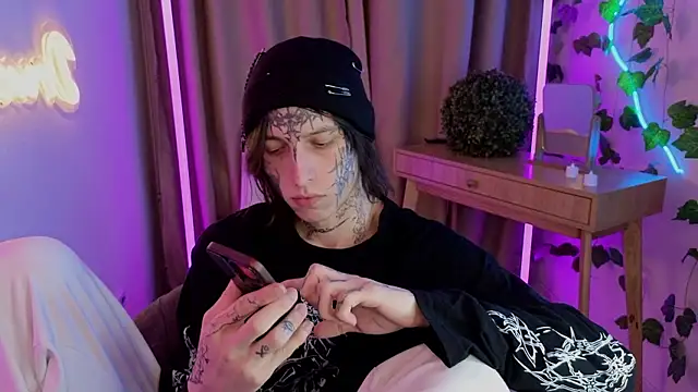 Snapshot of swagamee chatting on 02-04-26, 10:16 swagamee online show from 02-04-26, 10:16