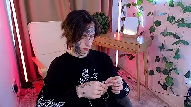 Snapshot of swagamee chatting on 03-06-26, 02:01 swagamee online show from 03-06-26, 02:01