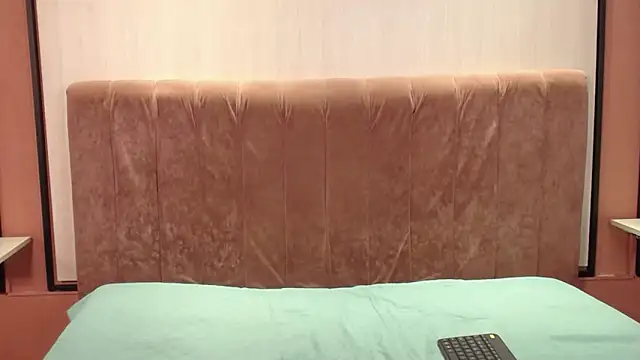 Snapshot of HannaWen_ chatting on 02-08-26, 09:12 HannaWen online show from 02-08-26, 09:12